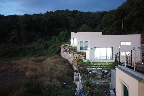 Ganghwa Mj Hauseu in Incheon, South Korea