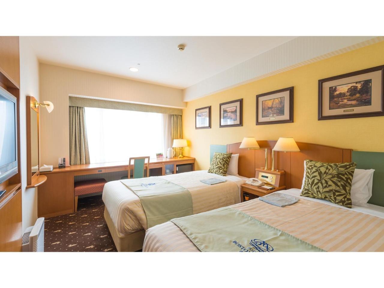 Boston Plaza Kusatsu Biwa Lake Vacation STAY 15430v in Kusatsu, Japan