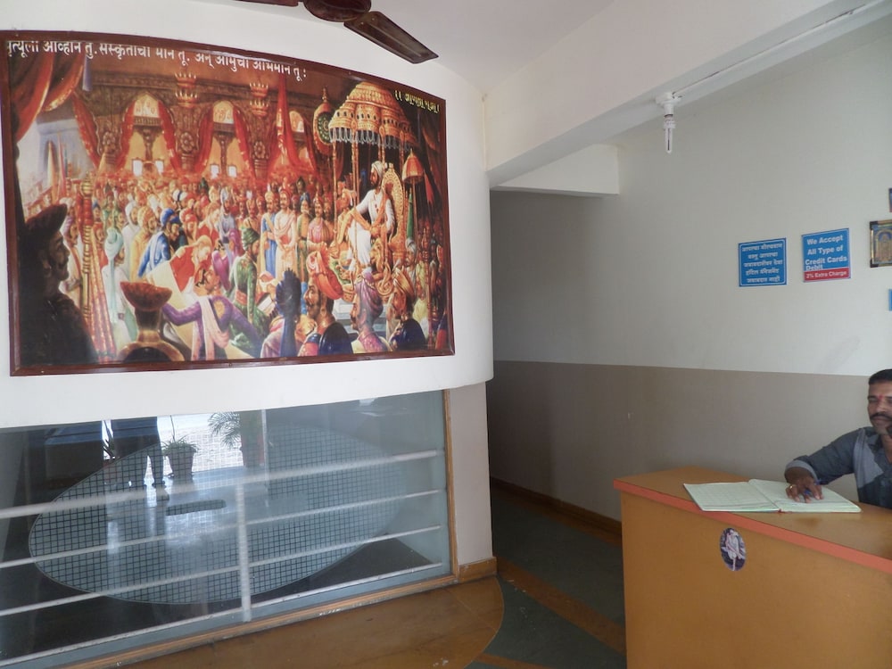 Hotel Royal Lodging - last minute hotel in Pune