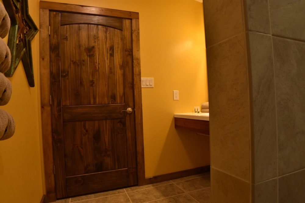 Paisano Village RV Park & Inn - photo 18