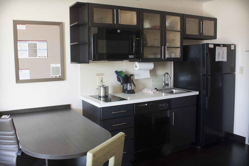Candlewood Suites Youngstown W I 80 Niles Area by IHG - photo 18