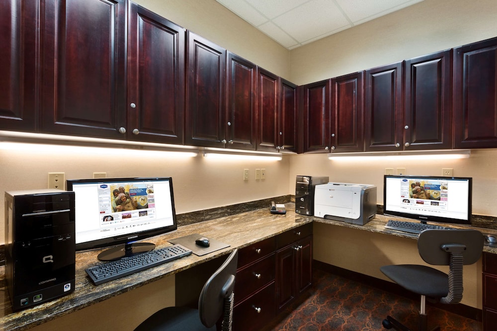 Hampton Inn & Suites Mission - photo 21