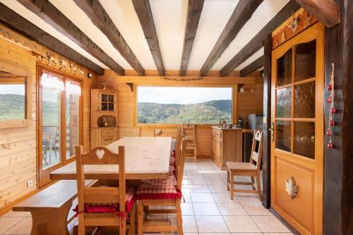 Chalet avec sauna magnifique vue et A 400m des pistes — 4-Star Luxury Hotel in La Bresse, France