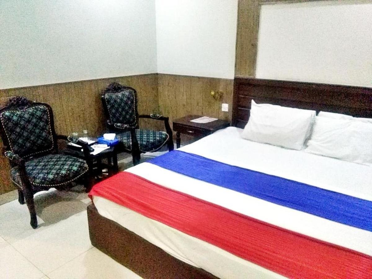 Quick Continental Hotel — Lahore — photo 4