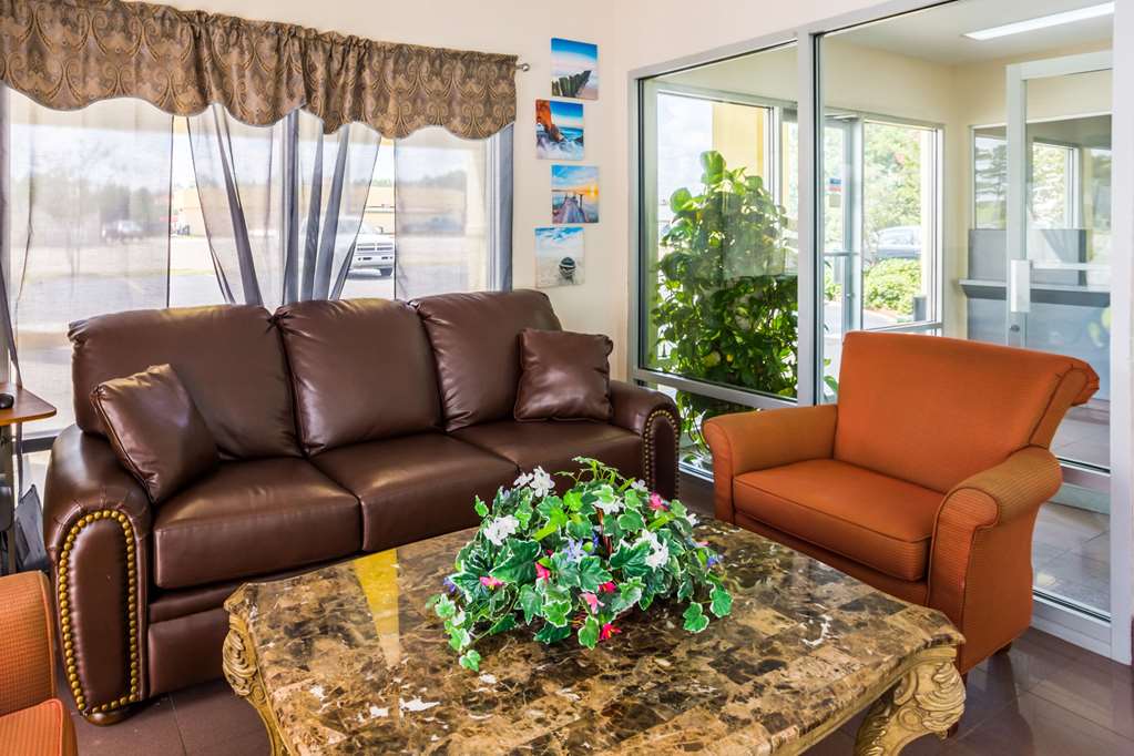 Econo Lodge Picayune - photo 7