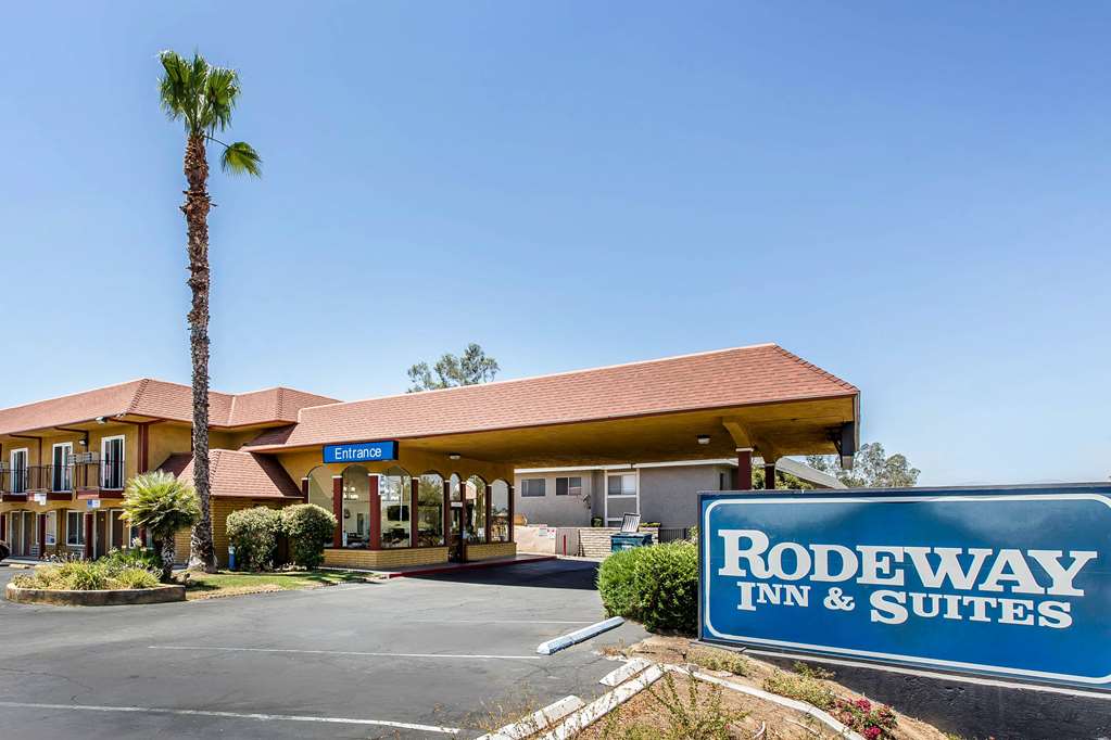 Rodeway Inn & Suites Canyon Lake Menifee West — hotel in Menifee