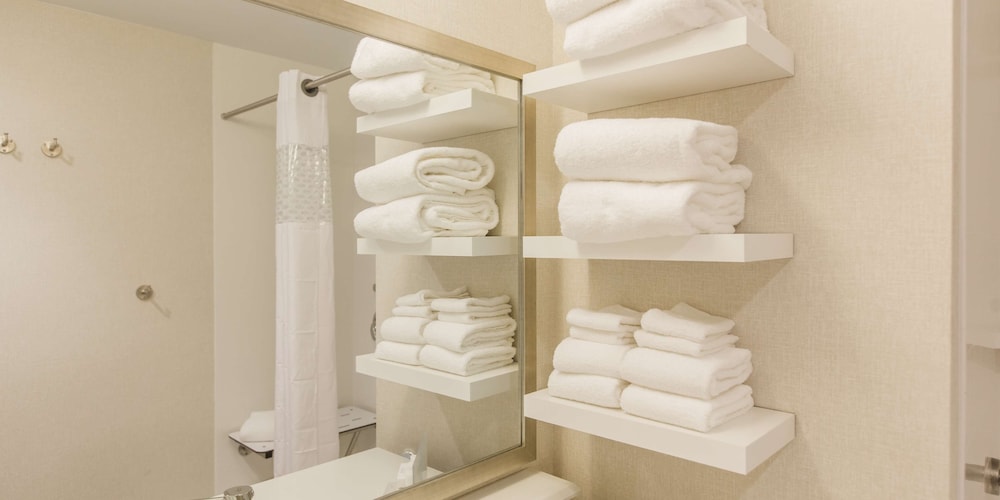 Hampton Inn & Suites Charlotte Ballantyne - photo 39