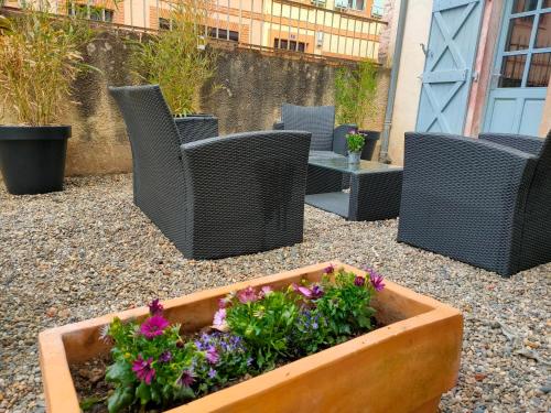 Ideal Famille & Couple in Moissac, France