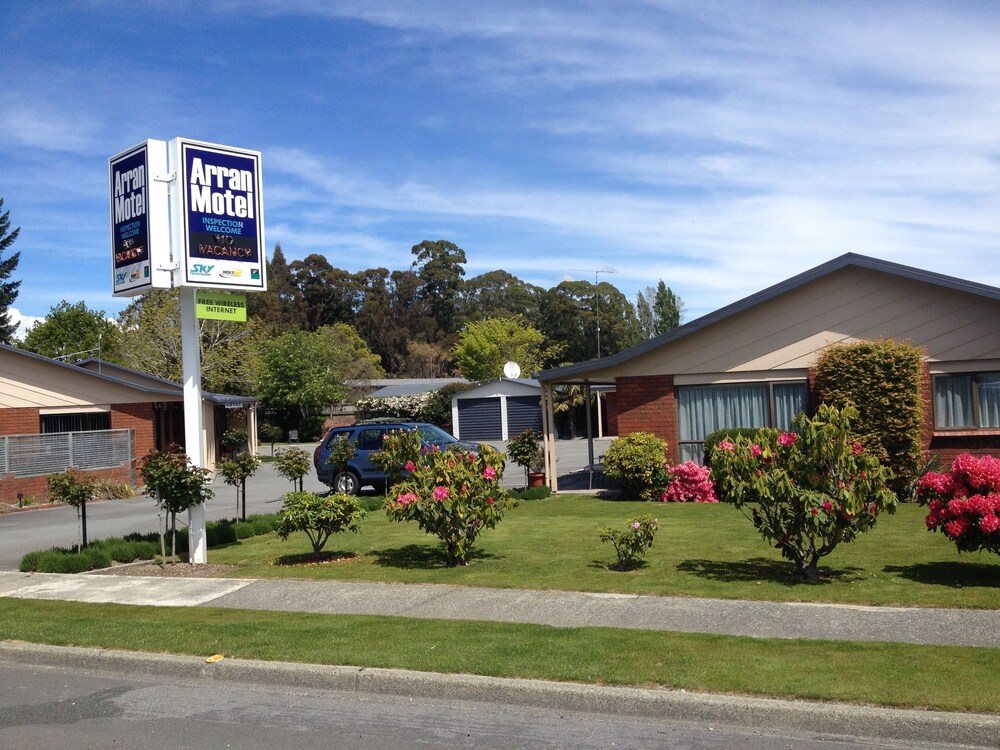 Arran Motel — 4-Star Luxury Hotel in Te Anau, New Zealand