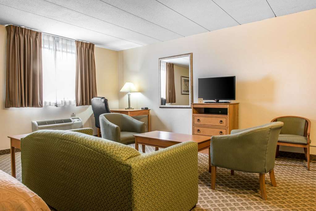 Quality Inn & Suites Fairview Erie - photo 17