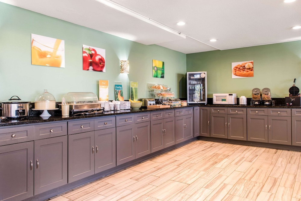 Quality Inn & Suites Miamisburg - photo 18