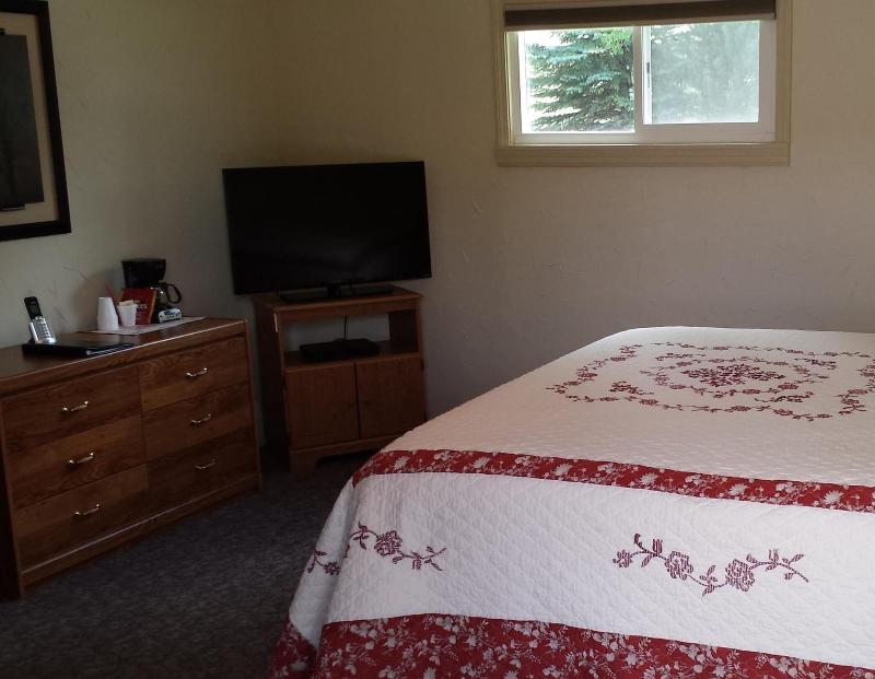 Lewis & Clark Motel of Three Forks - photo 18