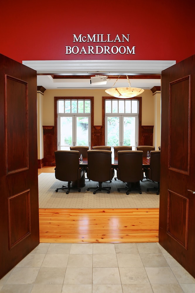 The Inn at Ole Miss - photo 38