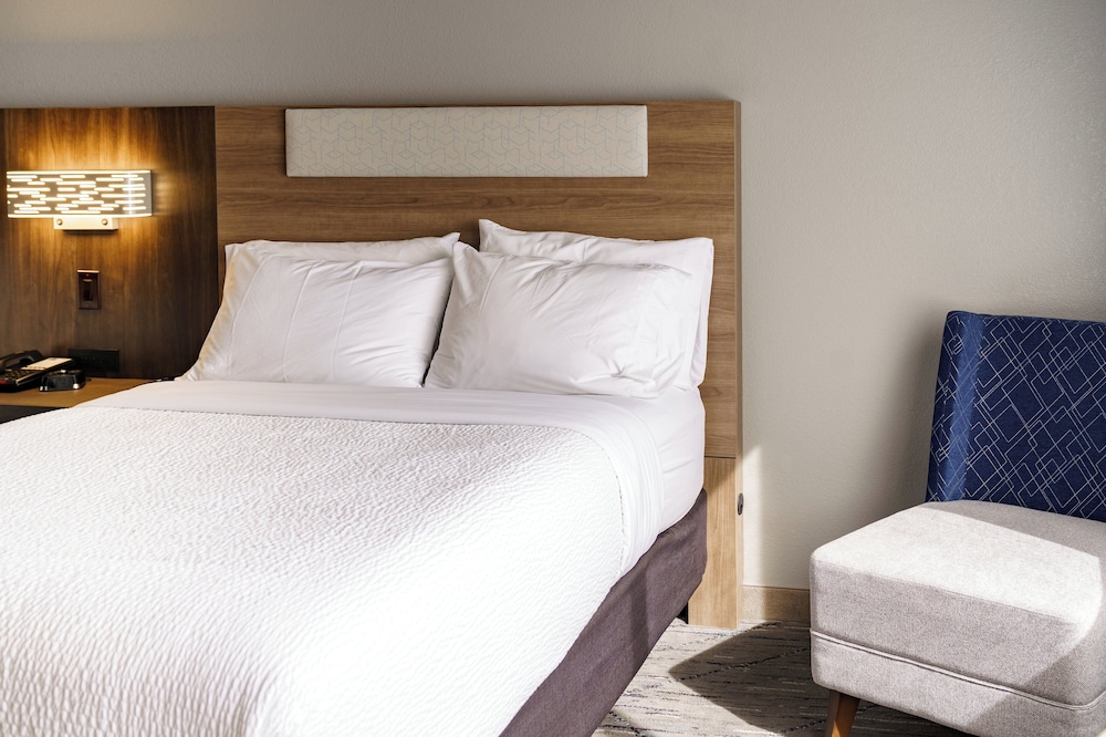 Holiday Inn Express Hotel & Suites Raleigh SW NC State by IHG - photo 14
