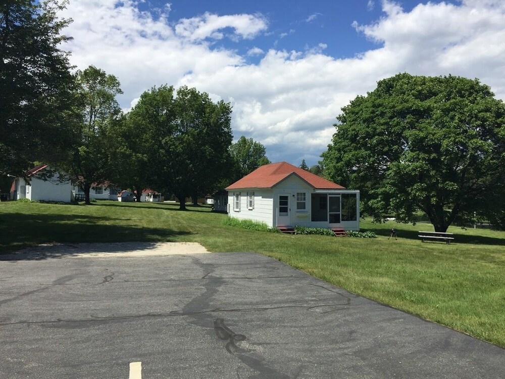 Eden Village Motel & Cottages - photo 16