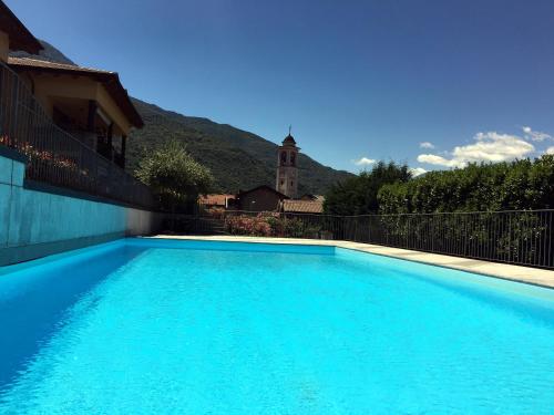 Casa Barbarossa — 4-Star Luxury Hotel in Colico Piano, Italy
