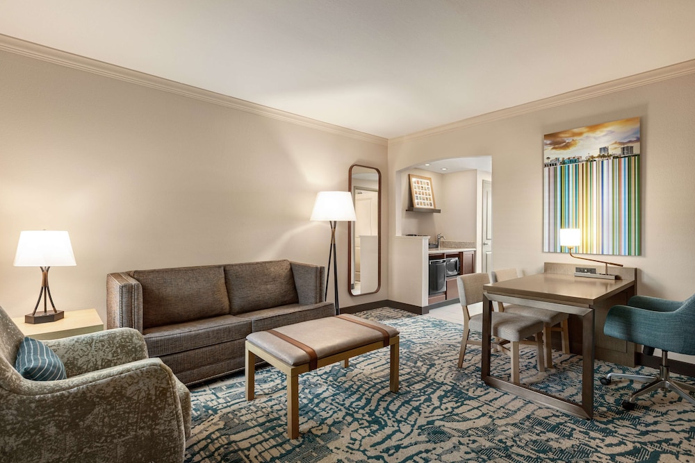 Embassy Suites by Hilton Tampa Downtown Convention Center - photo 14