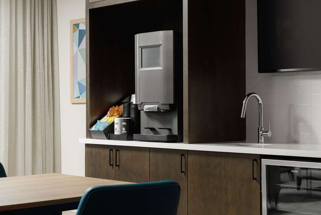 WaterWalk Extended Stay by Wyndham Huntsville - photo 25