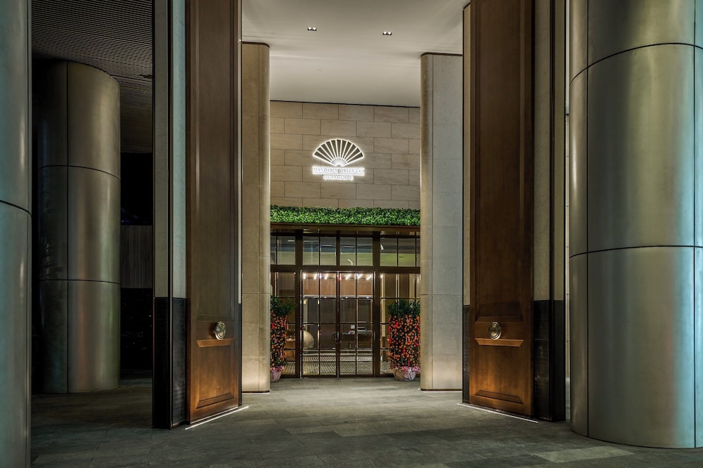 Mandarin Oriental Guangzhou — 5-Star Luxury Hotel in Guangzhou, People's Republic of China