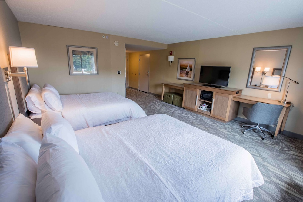 Hampton Inn & Suites Tilton - photo 8