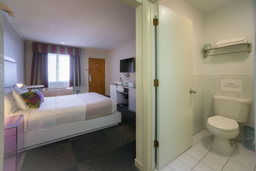 Inn at Golden Gate - photo 19