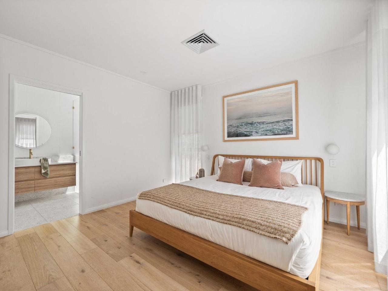 Amila central location with designed spaces — Dunsborough — photo 4