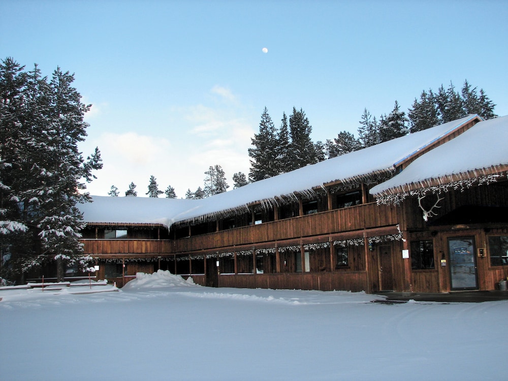 Willamette Pass Inn in Crescent, United States