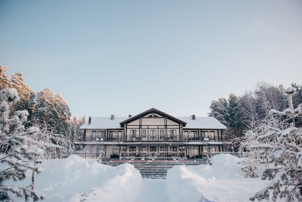 Greenwald by Usta Hotels in Verkhnyaya Sysert', Russia