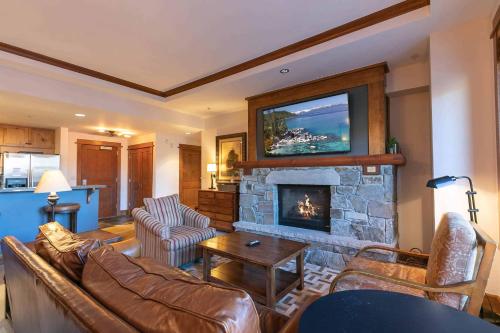 Iron Horse Lodge South 209 by East West Hospitality — 4-Star Luxury Hotel in Truckee, United States