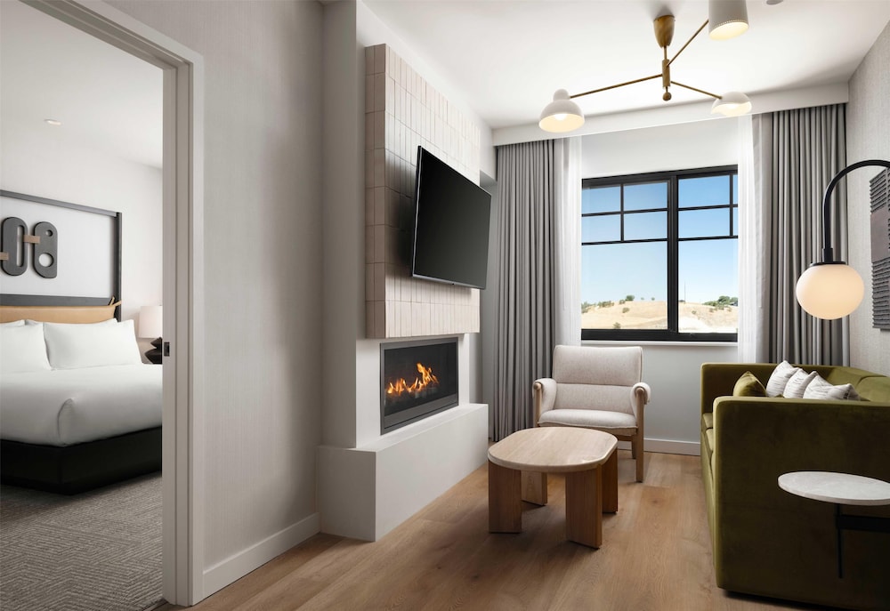 The Ava Hotel Paso Robles Curio Collection by Hilton - photo 13