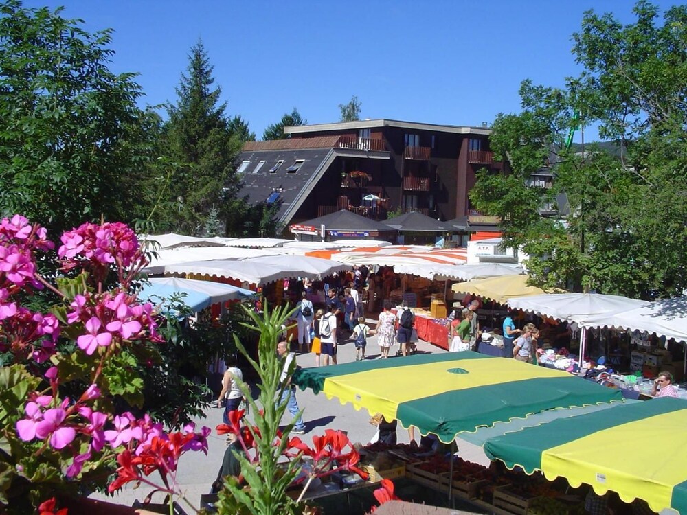 Ho Tel Saint Jean - last minute hotel in Unknown City