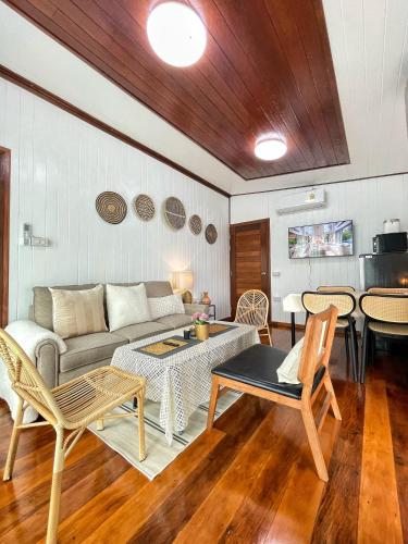 Anna River Home A1 — 4-Star Luxury Hotel in Bangkok, Thailand