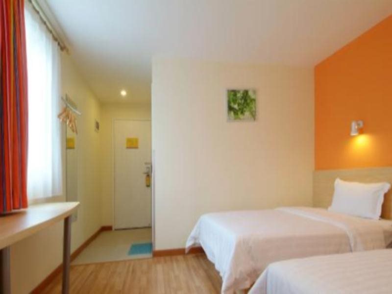 7 Days Inn - carbon neutral hotel in Xiaogan