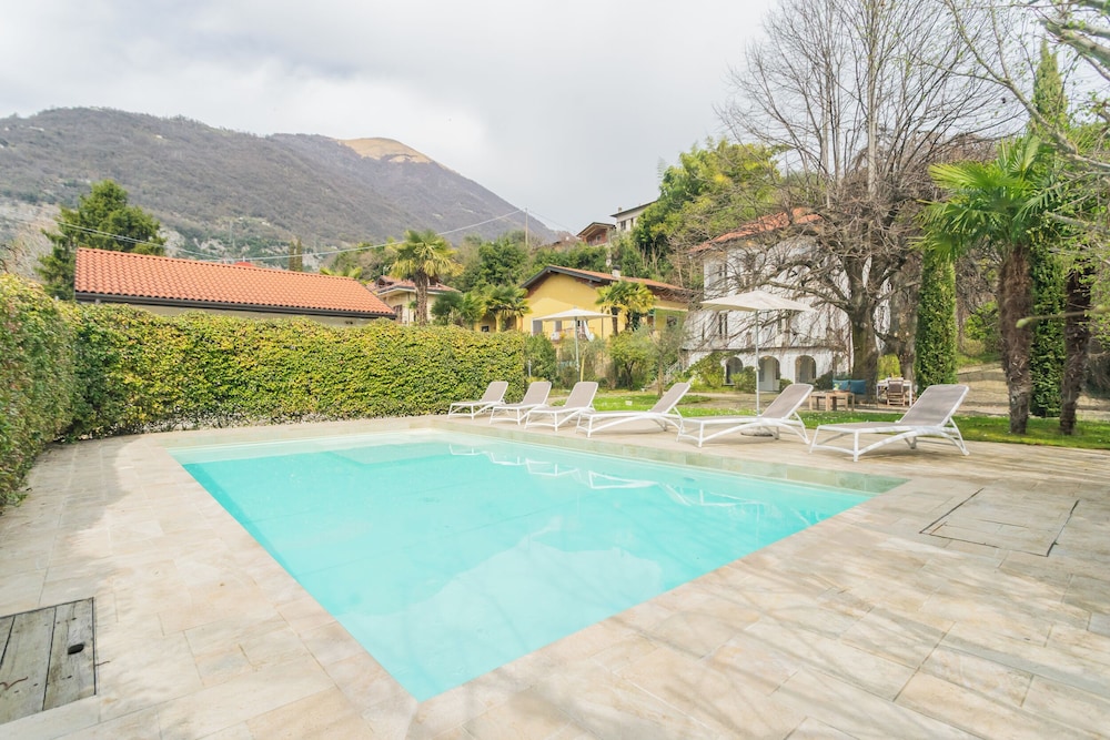 Villa Olga With Private Pool by Rent all Como — 4-Star Luxury Hotel in Ossuccio, Italy