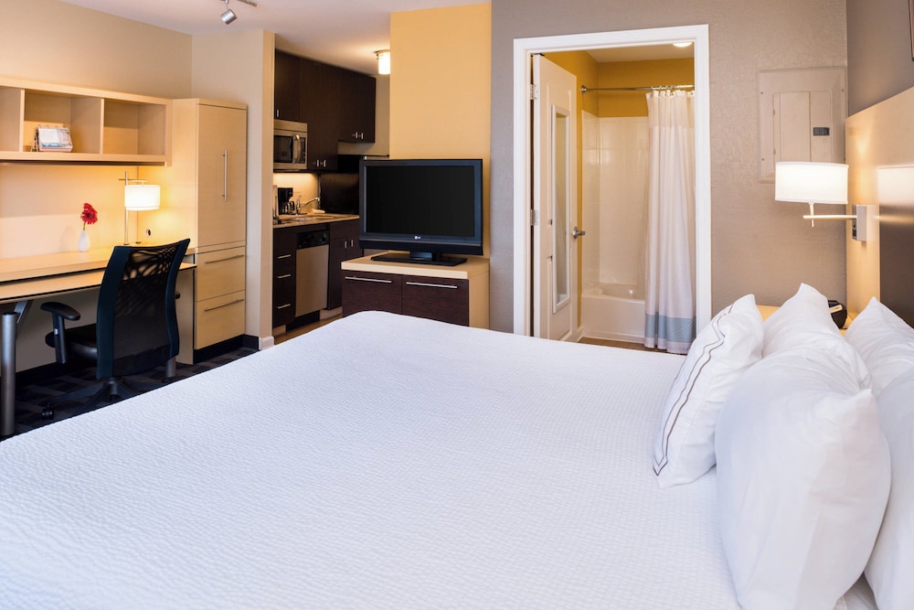 TownePlace Suites by Marriott Huntington - photo 11