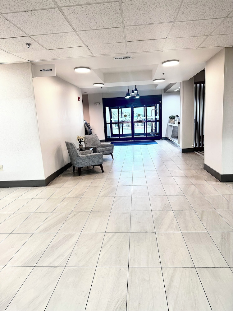 Holiday Inn Express Hotel & Suites Hinesville East Fort Stewart - photo 4
