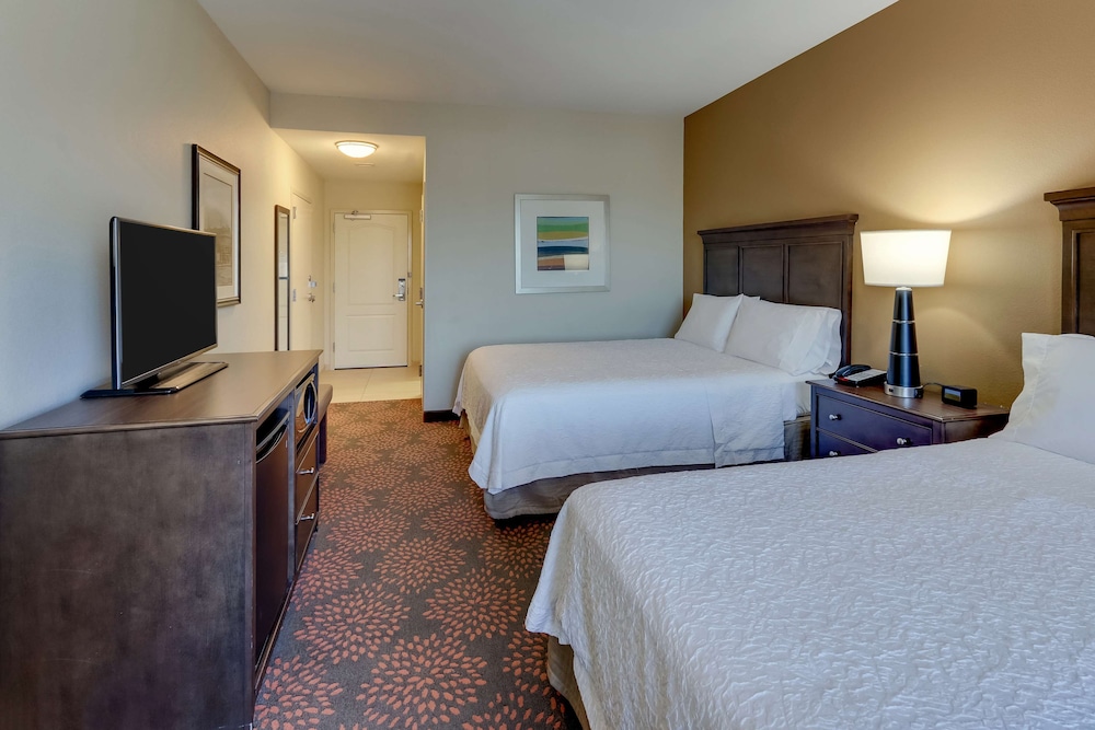 Hampton Inn & Suites Hartsville - photo 9