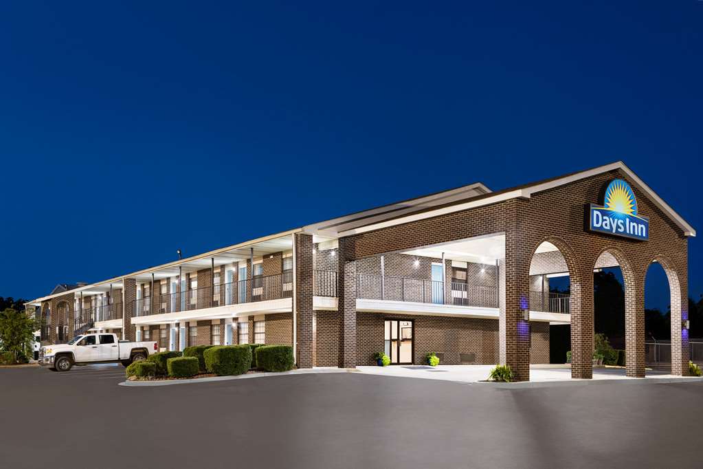Days Inn by Wyndham Demopolis - photo 3