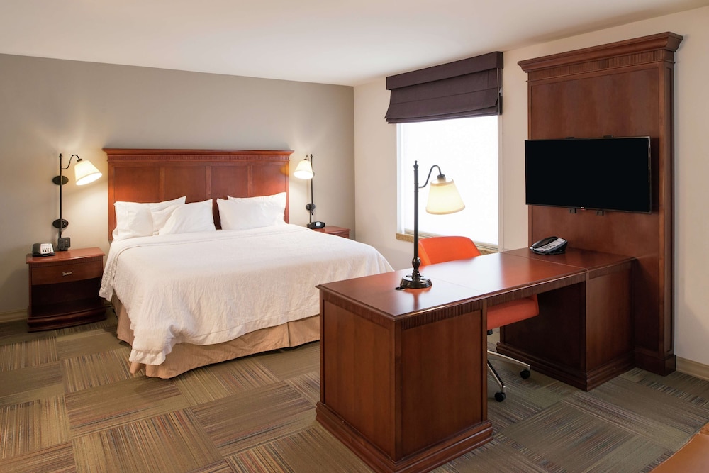 Hampton Inn & Suites Rifle - photo 21