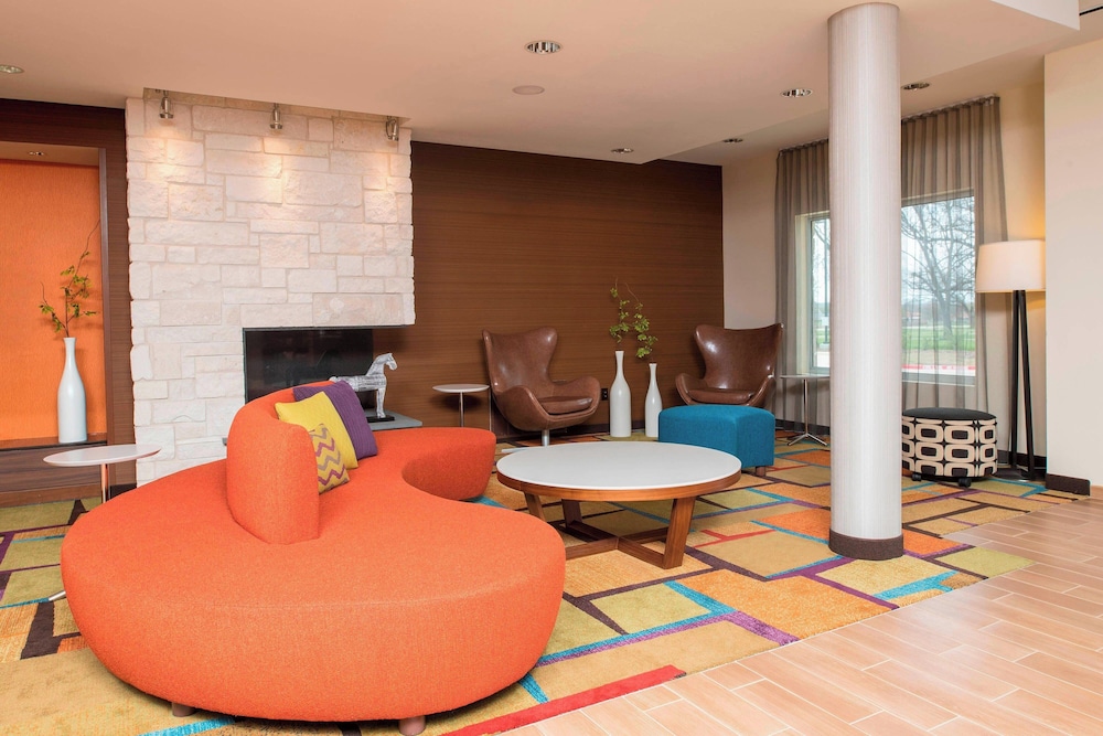 Fairfield Inn & Suites Fredericksburg - photo 3