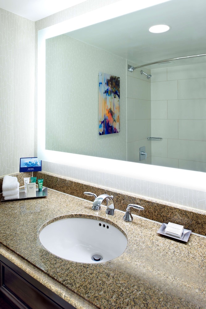Hilton Minneapolis St. Paul Airport - photo 16