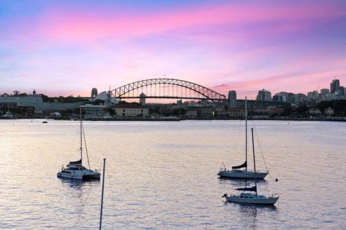 Kanangra A Superb House on Sydney Harbour — 4-Star Luxury Hotel in Sydney, Australia