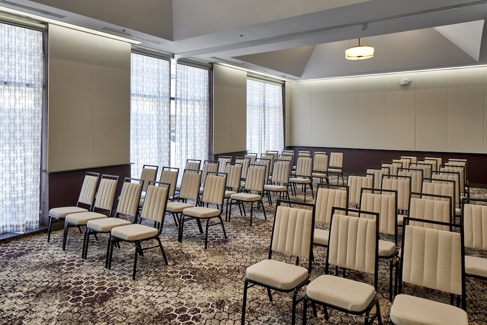 Hotel Indigo Cleveland Downtown by IHG - photo 36