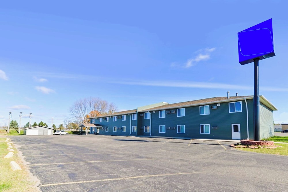 Love Hotels Staples By Oyo At Hwy 10 Mn - photo 31