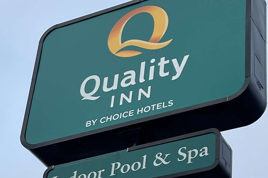 Quality Inn I 70 at Wanamaker - photo 4