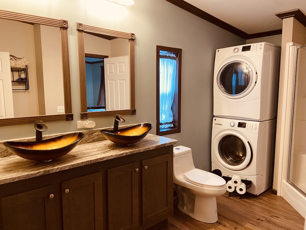 Swan Lake Resort Rentals - photo 158