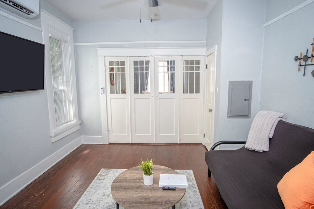 Sweet Stay 1br 1ba Near Downtown - photo 6