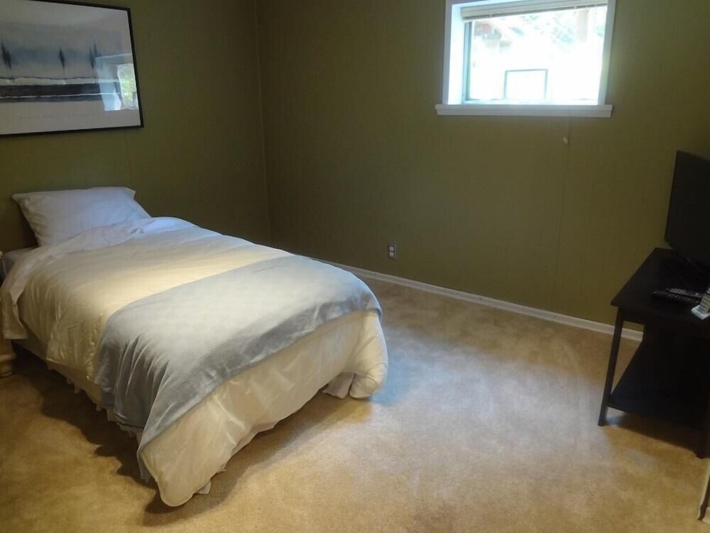 Eagles Watch in Coupeville, United States