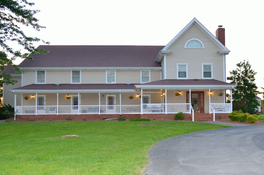Four Seasons Country Inn - photo 40