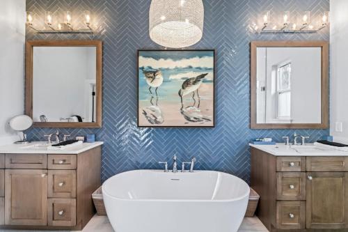 Taj Duval Sleeps 14 Pool Lux — Jacksonville Beach